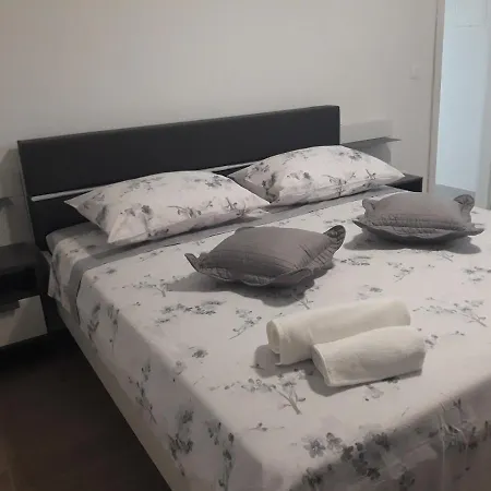 Apartmán With A Parking Space Burnji, - 17674